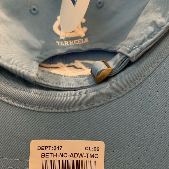 North Carolina Tar Heels Women’s Hat    - Picture 4 of 10